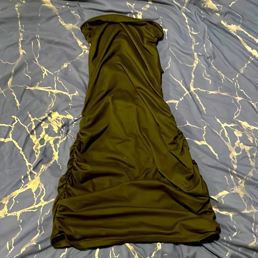 Black slim dress